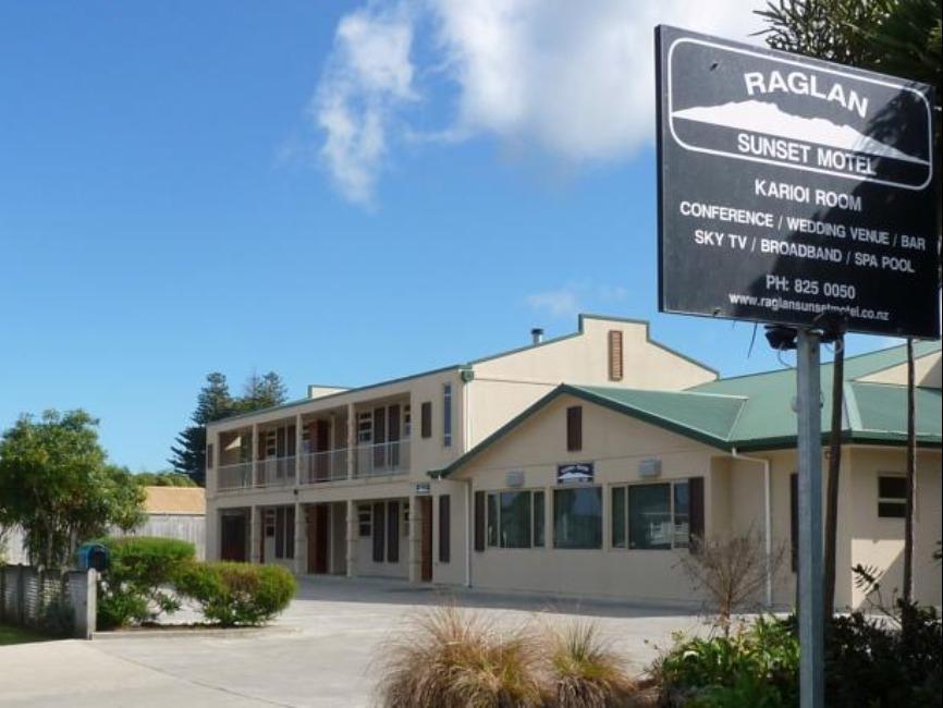 Raglan Sunset Motel And Conference Venue Екстериор снимка