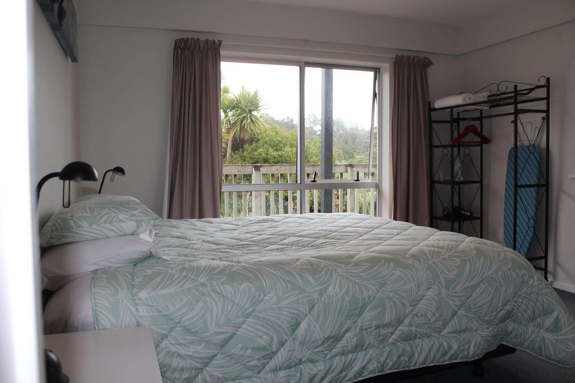 Raglan Sunset Motel And Conference Venue Екстериор снимка